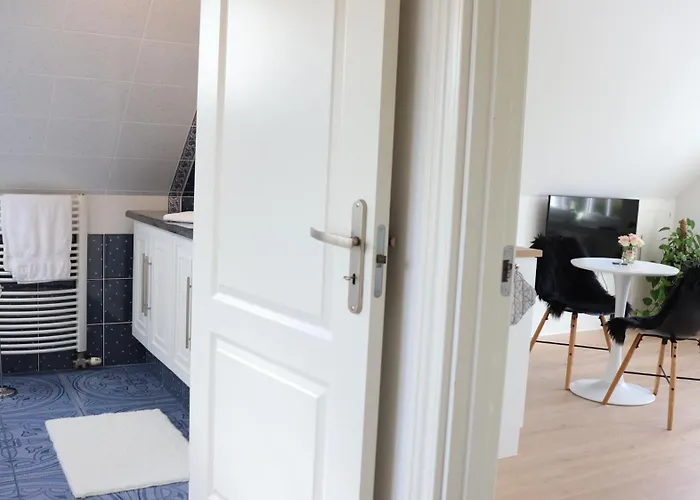 Mollehusets I Taet Ved Herning, Silkeborg Og Arhus Ikast